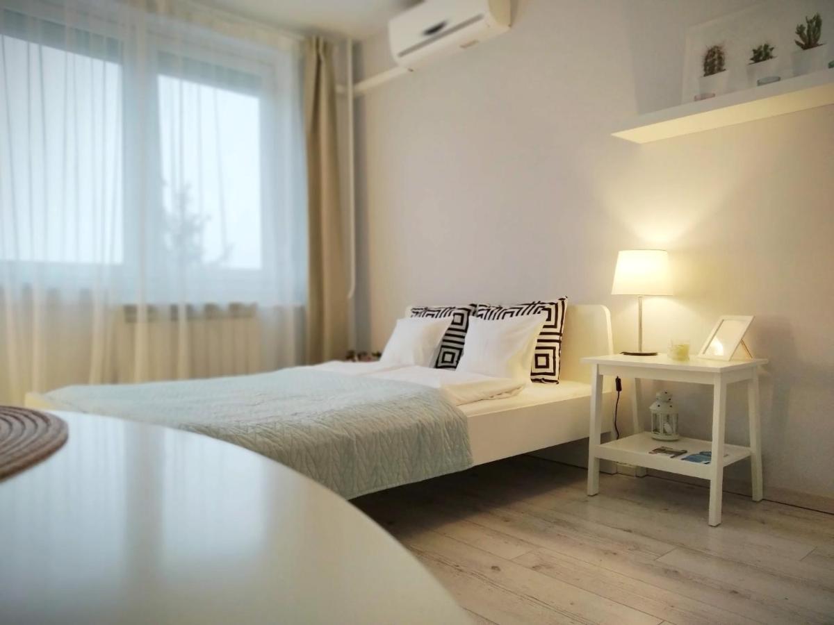 White Almond Apartment Budapest Exteriör bild