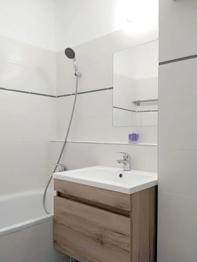 White Almond Apartment Budapest Exteriör bild